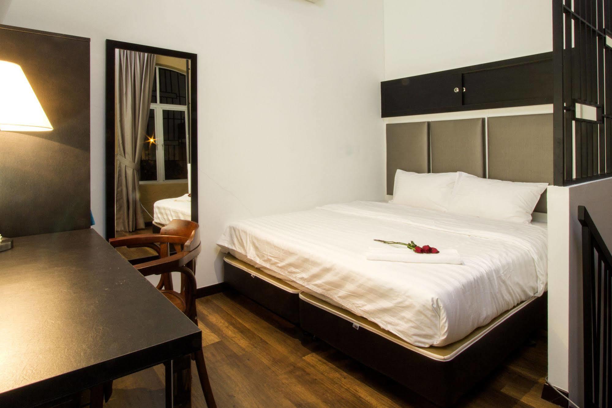 Oyo 127 The Reeds Hotel Kuala Lumpur Exterior photo