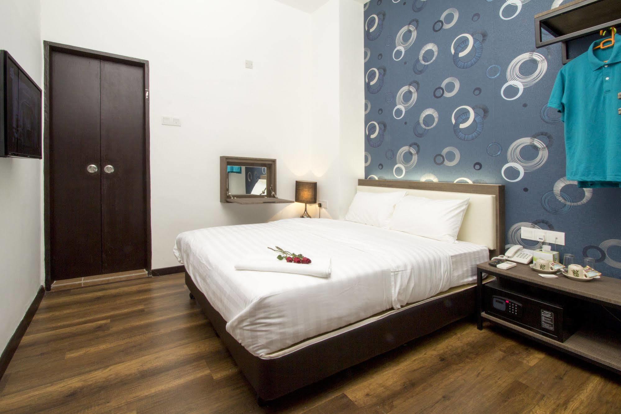 Oyo 127 The Reeds Hotel Kuala Lumpur Exterior photo